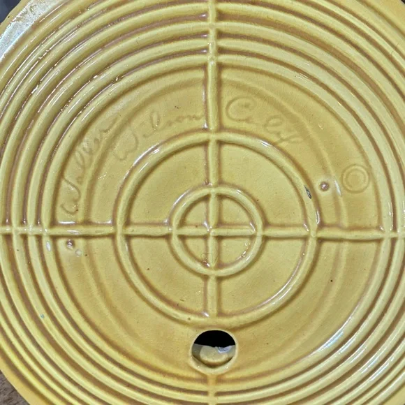 Walter Wilson Wall Pocket Vase or Planter - Picture 4 of 7